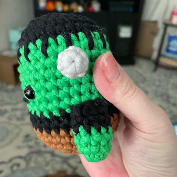 4 1/2” Steve the Frankenstein Monster (pattern by the Woobles). - Picture 3 of 5